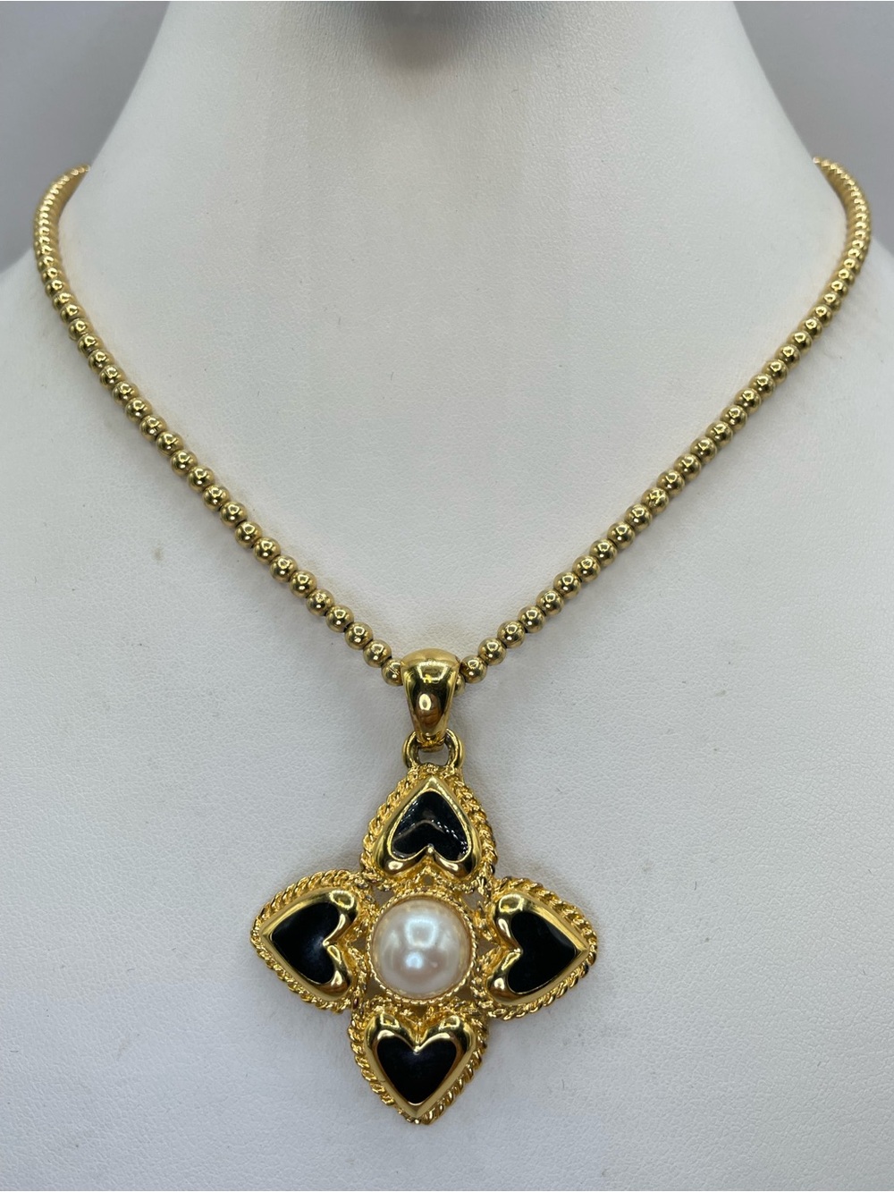 Napier Gold Tone Black Heart Faux Pearl Pendant Necklace Vintage Statement